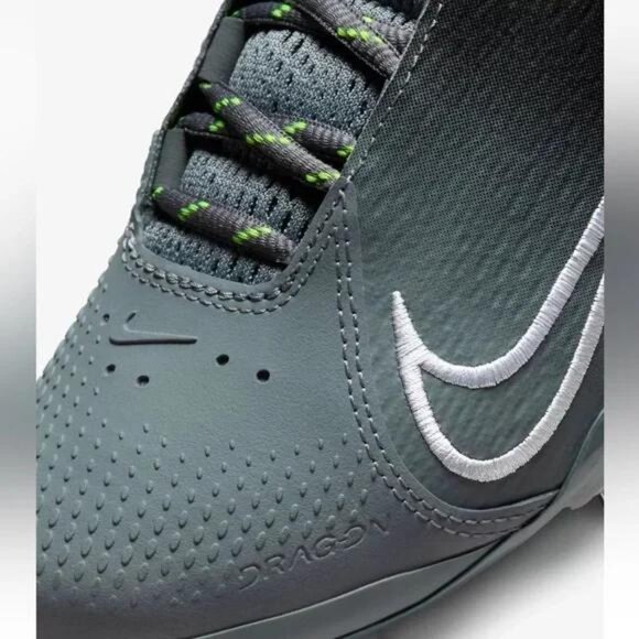 NWT Nike Women's Hyperdiamond 4 Elite Metal Fastpitch Softball Cleats - Picture 9 of 9